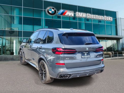 New 2026 BMW X5 M60i image 6