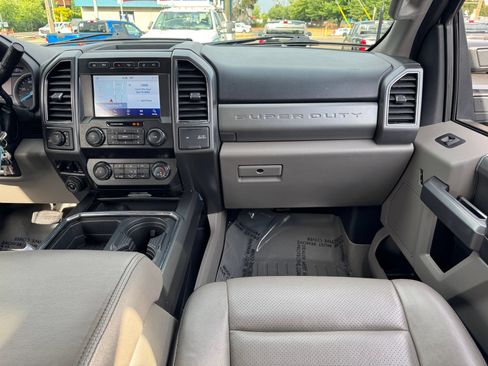 Used 2022 Ford F350 XLT w/ Black Appearance Package AWD/4WD image 28