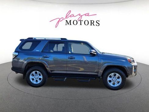 Used 2022 Toyota 4Runner SR5 Premium w/ Moonroof Package AWD/4WD image 4