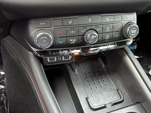 New 2025 Dodge Durango R/T w/ Blacktop Package image 20