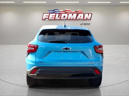 Used 2025 Chevrolet Trax RS w/ Driver Confidence Package FWD image 4