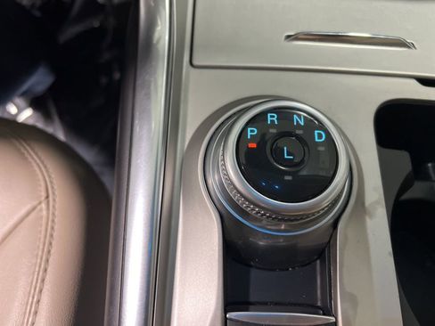 Used 2024 Ford Explorer XLT w/ Equipment Group 202A image 31