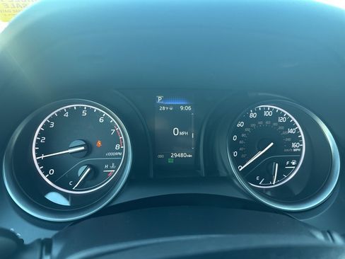 Used 2023 Toyota Camry SE image 14