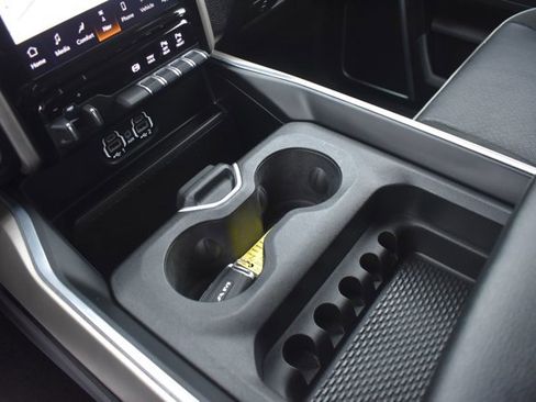 Used 2024 RAM 3500 Laramie image 29