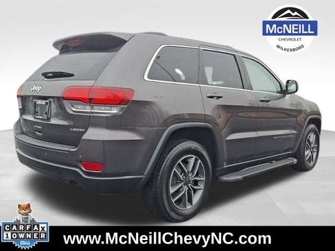 Used 2020 Jeep Grand Cherokee Laredo w/ 18" Wheel & 8.4" Radio Group RWD image 7