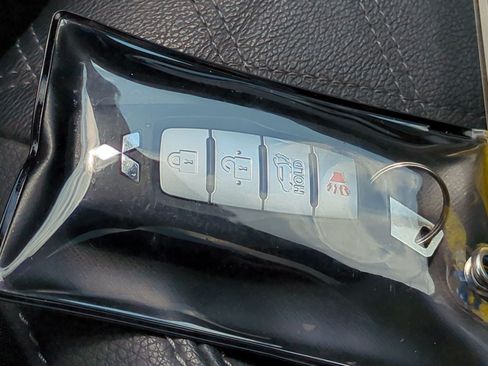 Used 2023 Mitsubishi Outlander SEL FWD image 36