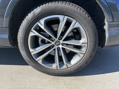 Certified 2025 Audi Q7 2.0T Premium w/ Convenience Plus Package image 13