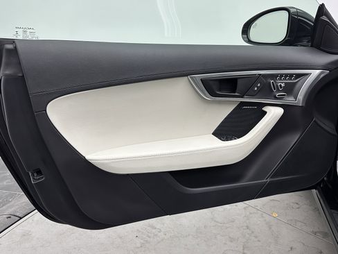 Used 2021 Jaguar F-TYPE Coupe image 15