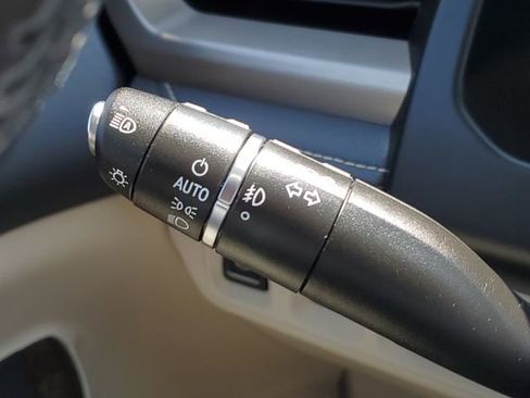 Used 2022 GMC Acadia Denali AWD/4WD image 14