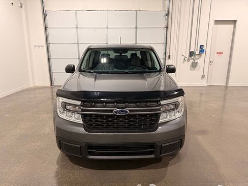 Used 2023 Ford Maverick XLT image 2