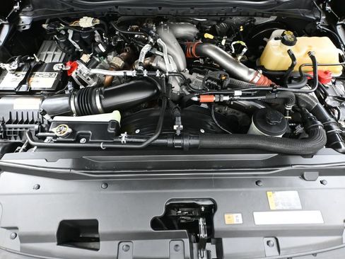 Used 2023 Ford F250 Lariat w/ Tremor Off-Road Package image 51