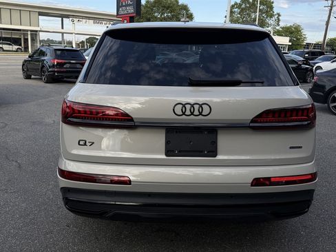 Used 2023 Audi Q7 2.0T Premium Plus w/ Premium Plus Package AWD/4WD image 1