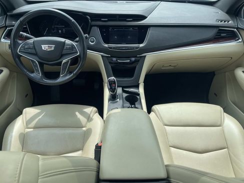 Used 2019 Cadillac XT5 Premium Luxury w/ Driver Assist Package FWD image 16