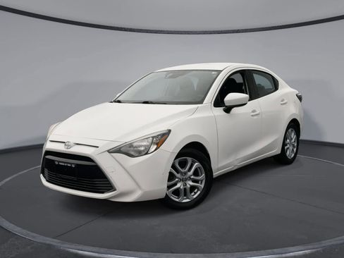 Used 2016 Scion iA image 1