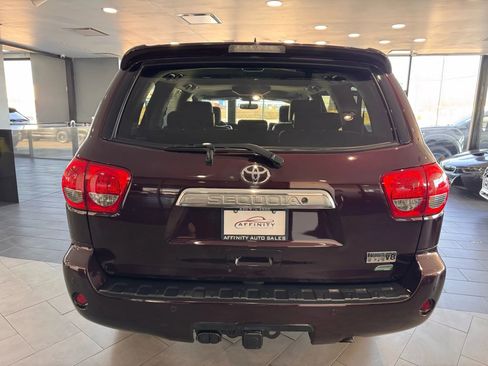 Used 2014 Toyota Sequoia Platinum image 4