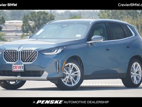Used 2025 BMW X3 xDrive30i w/ Premium Package image 1