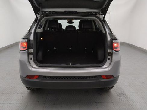 Used 2022 Jeep Compass Latitude w/ Convenience Group AWD/4WD image 29