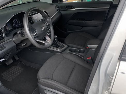 Used 2020 Hyundai Elantra SEL w/ Cargo Package (C1) FWD image 2