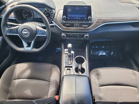 Certified 2023 Nissan Altima 2.5 SV image 14