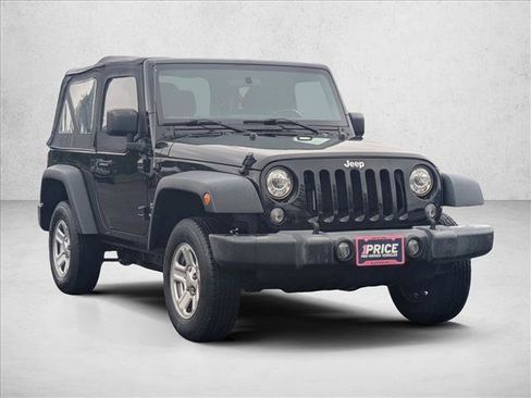 Used 2017 Jeep Wrangler Sport w/ Connectivity Group AWD/4WD image 3
