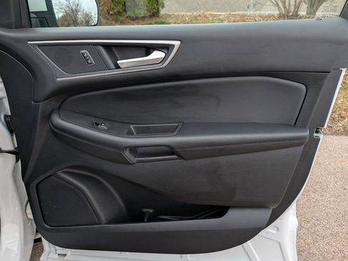 Used 2024 Ford Edge SEL w/ Convenience Package image 37