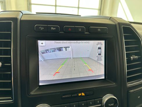 Used 2019 Ford Expedition Limited w/ Equipment Group 301A AWD/4WD image 23