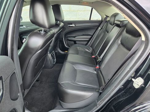 Used 2023 Chrysler 300 Touring L w/ Popular Equipment Group RWD image 35