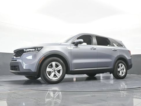 Used 2023 Kia Sorento LX FWD image 55