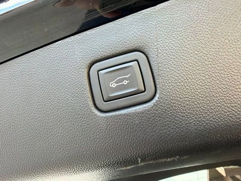 Used 2024 Chevrolet Blazer RS w/ Enhanced Convenience Package FWD image 15