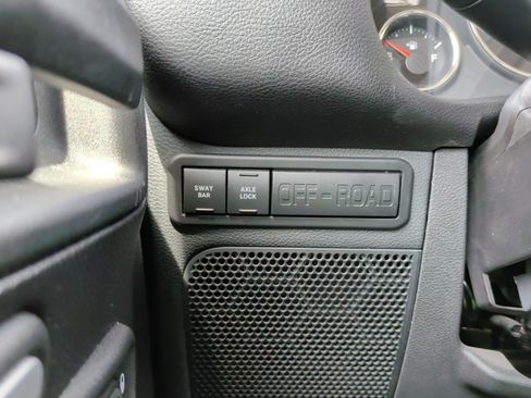 Used 2016 Jeep Wrangler Unlimited Rubicon w/ Connectivity Group image 25