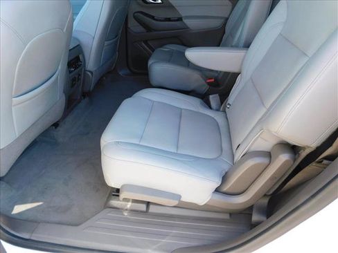 Used 2021 Chevrolet Traverse Premier AWD/4WD image 26