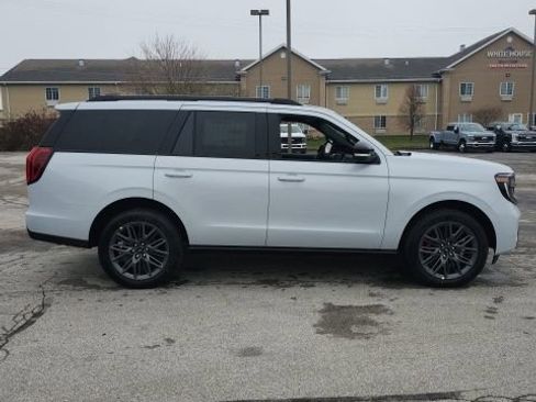 New 2025 Ford Expedition Platinum w/ Stealth Performance Package image 8