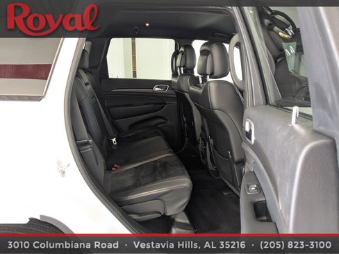 Used 2018 Jeep Grand Cherokee Altitude image 10