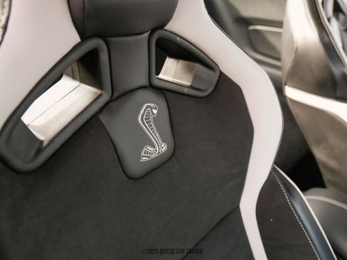 Used 2020 Ford Mustang Shelby GT500 w/ Carbon Fiber Track Pack image 28