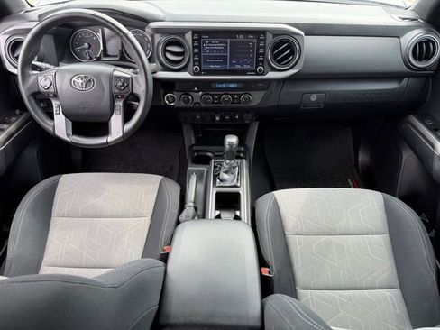 Used 2023 Toyota Tacoma TRD Off-Road image 12