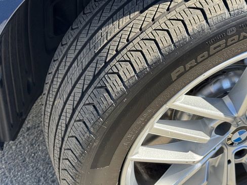 Used 2025 BMW 530i w/ Premium Package image 18