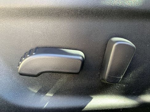 Used 2025 Nissan Altima 2.5 SV FWD image 22
