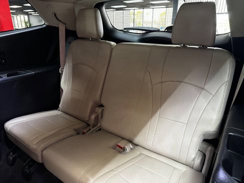 Used 2021 Buick Enclave Essence image 45