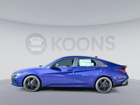 New 2026 Hyundai Elantra SEL Sport image 2