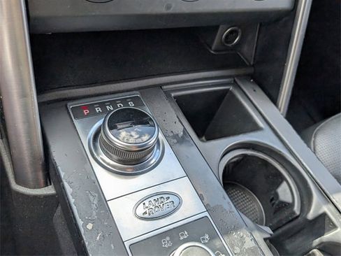 Used 2020 Land Rover Discovery Landmark image 25