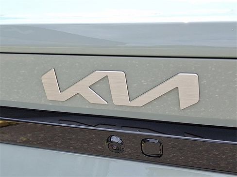 Certified 2025 Kia K4 GT-Line image 28