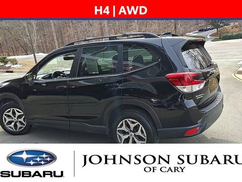 Used 2021 Subaru Forester Premium image 7