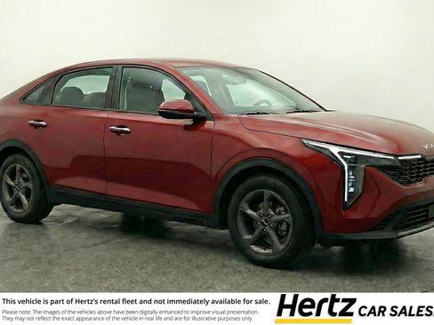 Used 2025 Kia K4 FWD image 1