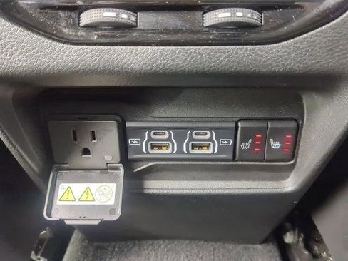 Certified 2023 Jeep Grand Cherokee Limited RWD image 17