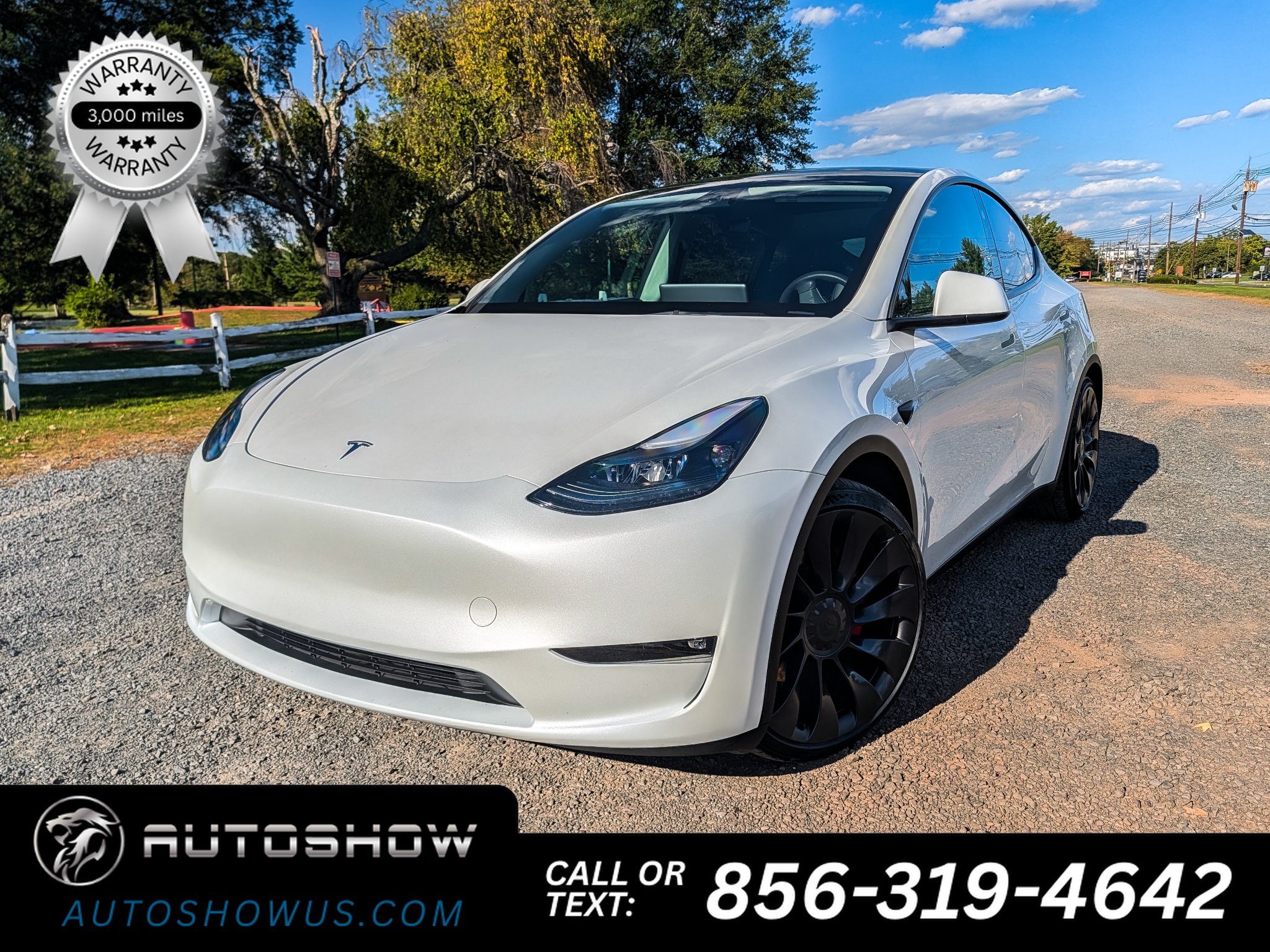 Used 2023 Tesla Model Y Performance AWD/4WD image 1