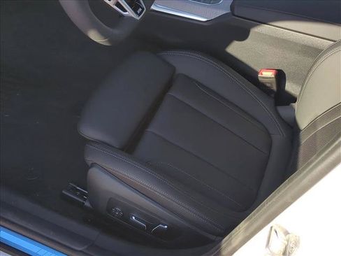 New 2026 BMW 330i Sedan w/ M Sport Package RWD image 4