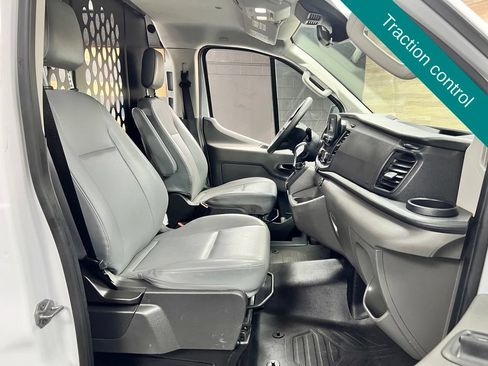 Used 2025 Ford Transit 250 Low Roof w/ Exterior Upgrade Package RWD image 4