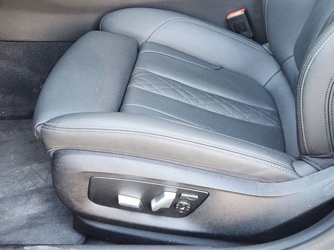 Used 2021 BMW 530i 530i w/ Premium Package image 23