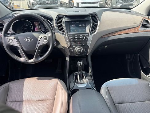 Used 2018 Hyundai Santa Fe Sport FWD image 9