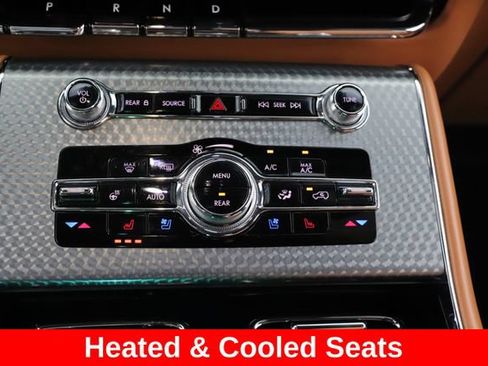 Used 2022 Lincoln Aviator Black Label w/ Dynamic Handling Package AWD/4WD image 4